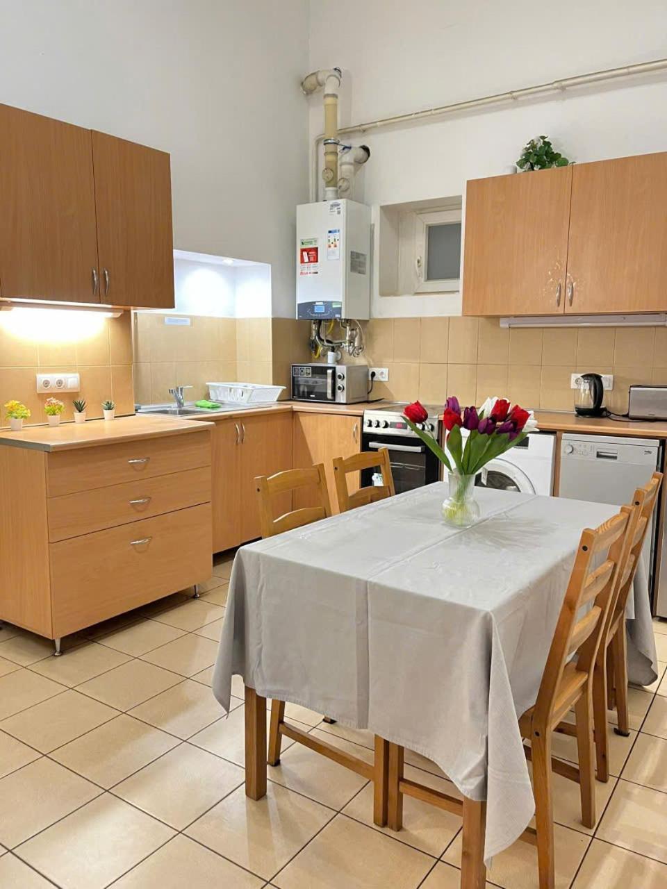 Kerepesi City Apartment บูดาเปสต์ ภายนอก รูปภาพ